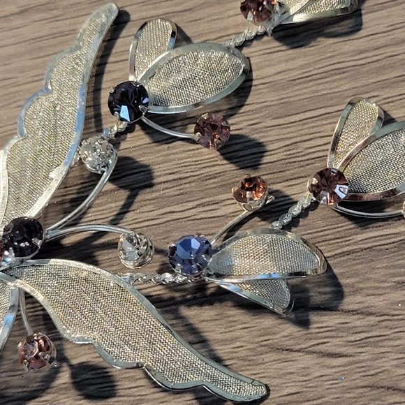 Butterfly Rhinestone Necklace - Picture 5 of 8